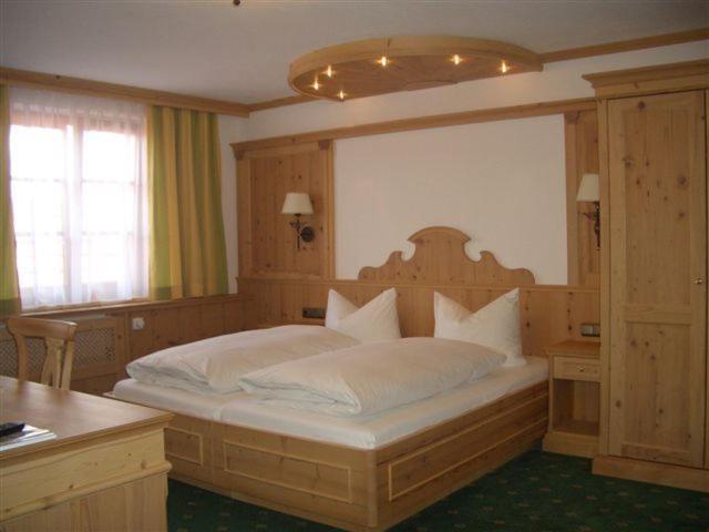 Gasthof&Hotel Jägerwirt Aufhofen Zimmer foto